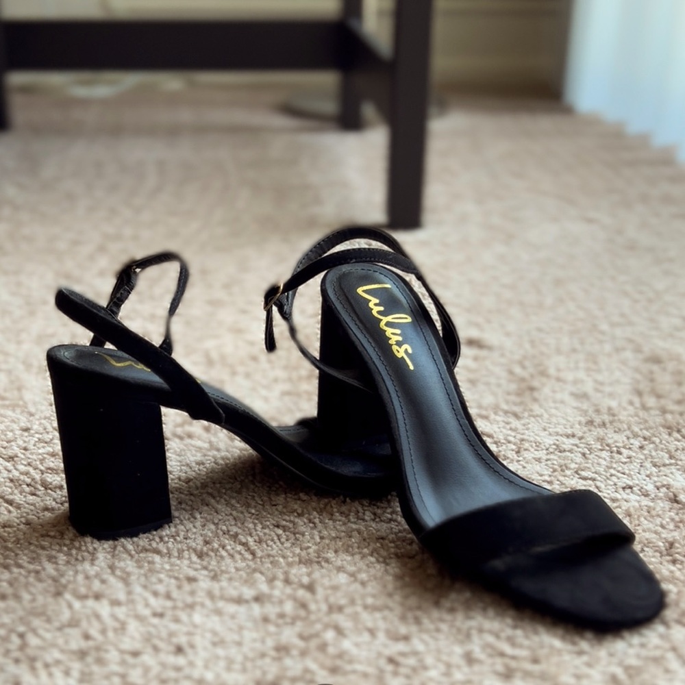 Lulus Black Heels Size 7.5